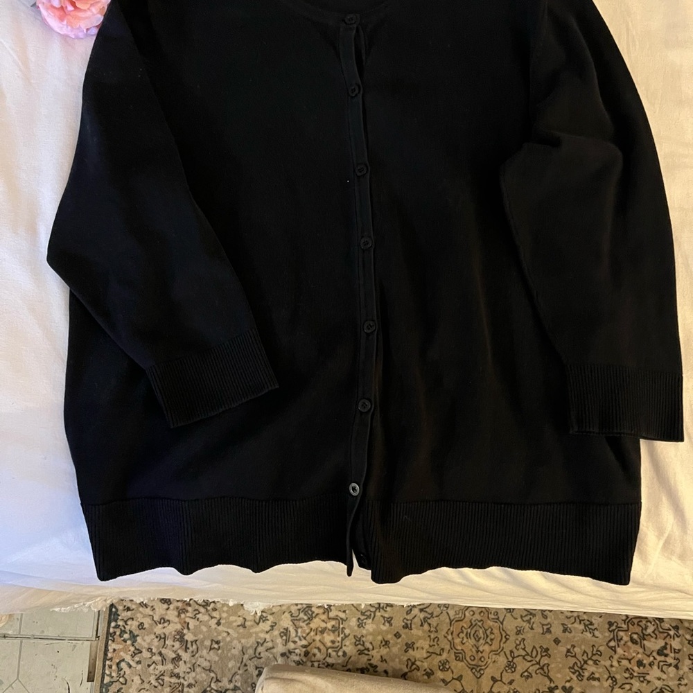 Black maternity sweater with 1/4 sleeves